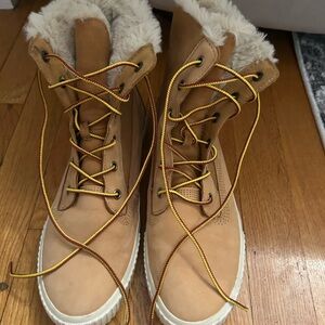 Timberland Tan Fur-Lined Winter Boots